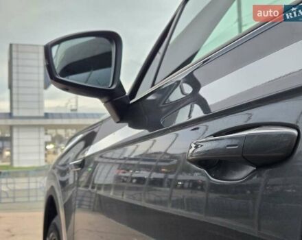 Серый Фольксваген Туарег, объемом двигателя 3 л и пробегом 120 тыс. км за 50300 $, фото 27 на Automoto.ua