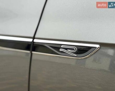 Сірий Фольксваген Туарег, об'ємом двигуна 2.97 л та пробігом 98 тис. км за 58500 $, фото 7 на Automoto.ua