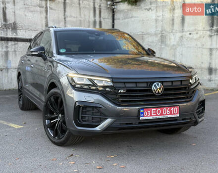 Серый Фольксваген Туарег, объемом двигателя 3 л и пробегом 175 тыс. км за 53999 $, фото 28 на Automoto.ua