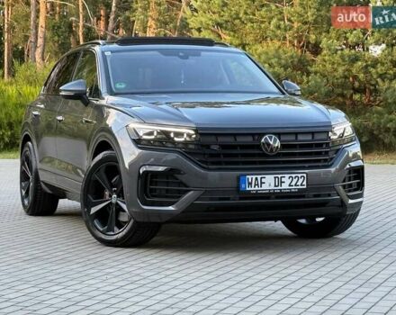 Серый Фольксваген Туарег, объемом двигателя 2.97 л и пробегом 156 тыс. км за 55300 $, фото 18 на Automoto.ua