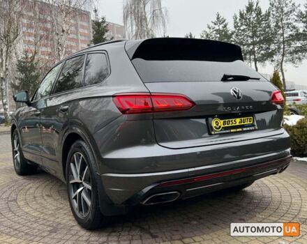 Сірий Фольксваген Туарег, об'ємом двигуна 3 л та пробігом 57 тис. км за 67600 $, фото 4 на Automoto.ua
