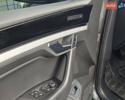 Серый Фольксваген Туарег, объемом двигателя 3 л и пробегом 137 тыс. км за 56900 $, фото 17 на Automoto.ua