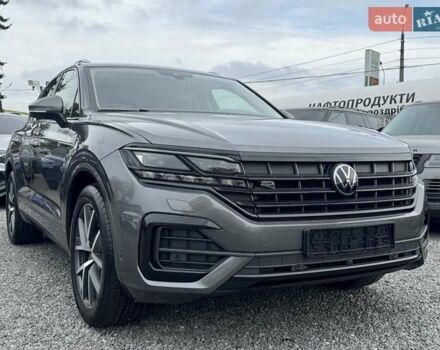 Серый Фольксваген Туарег, объемом двигателя 2.97 л и пробегом 158 тыс. км за 57900 $, фото 91 на Automoto.ua