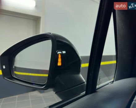 Серый Фольксваген Туарег, объемом двигателя 3 л и пробегом 141 тыс. км за 57999 $, фото 99 на Automoto.ua