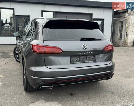 Серый Фольксваген Туарег, объемом двигателя 2.97 л и пробегом 158 тыс. км за 57900 $, фото 70 на Automoto.ua