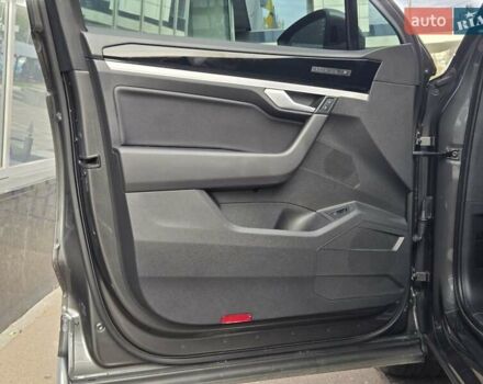 Серый Фольксваген Туарег, объемом двигателя 3 л и пробегом 137 тыс. км за 56900 $, фото 16 на Automoto.ua