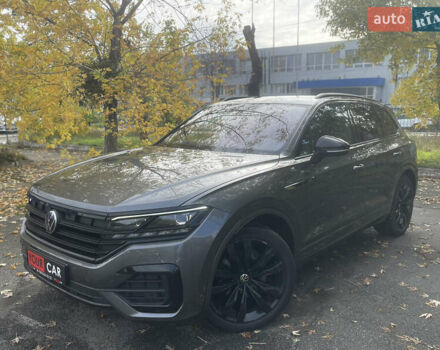 Серый Фольксваген Туарег, объемом двигателя 3 л и пробегом 97 тыс. км за 59400 $, фото 4 на Automoto.ua