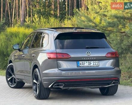 Серый Фольксваген Туарег, объемом двигателя 2.97 л и пробегом 156 тыс. км за 55300 $, фото 67 на Automoto.ua