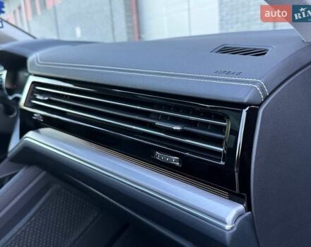 Серый Фольксваген Туарег, объемом двигателя 2.97 л и пробегом 156 тыс. км за 55300 $, фото 36 на Automoto.ua