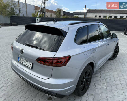 Серый Фольксваген Туарег, объемом двигателя 2.97 л и пробегом 118 тыс. км за 57900 $, фото 14 на Automoto.ua