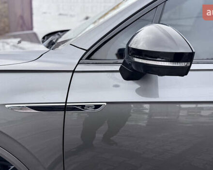 Серый Фольксваген Туарег, объемом двигателя 2.97 л и пробегом 172 тыс. км за 65000 $, фото 8 на Automoto.ua