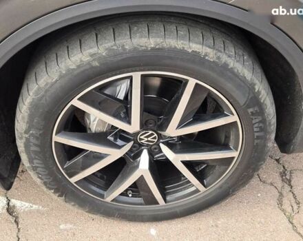 Серый Фольксваген Туарег, объемом двигателя 3 л и пробегом 137 тыс. км за 56900 $, фото 18 на Automoto.ua