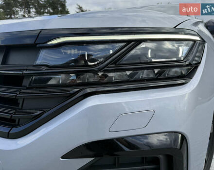 Серый Фольксваген Туарег, объемом двигателя 2.97 л и пробегом 118 тыс. км за 57900 $, фото 19 на Automoto.ua