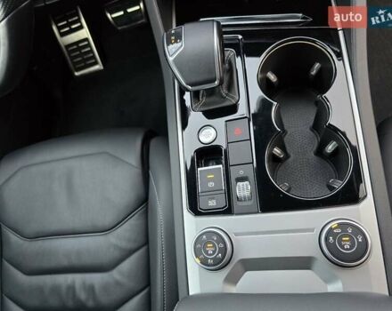 Сірий Фольксваген Туарег, об'ємом двигуна 2.97 л та пробігом 118 тис. км за 58999 $, фото 52 на Automoto.ua