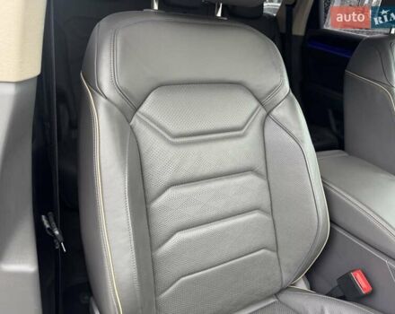 Серый Фольксваген Туарег, объемом двигателя 2.97 л и пробегом 158 тыс. км за 57900 $, фото 37 на Automoto.ua