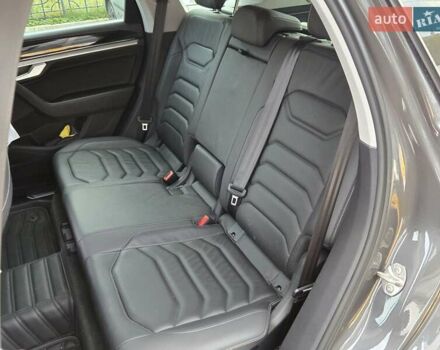 Серый Фольксваген Туарег, объемом двигателя 3 л и пробегом 137 тыс. км за 56900 $, фото 12 на Automoto.ua