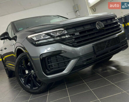 Серый Фольксваген Туарег, объемом двигателя 3 л и пробегом 141 тыс. км за 58999 $, фото 15 на Automoto.ua