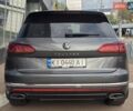 Серый Фольксваген Туарег, объемом двигателя 3 л и пробегом 137 тыс. км за 56900 $, фото 5 на Automoto.ua