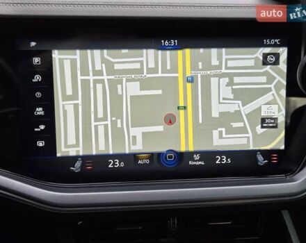 Серый Фольксваген Туарег, объемом двигателя 3 л и пробегом 137 тыс. км за 56900 $, фото 24 на Automoto.ua