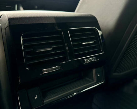 Серый Фольксваген Туарег, объемом двигателя 2.99 л и пробегом 135 тыс. км за 57000 $, фото 19 на Automoto.ua