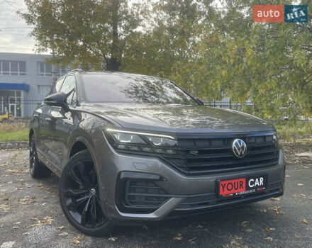 Серый Фольксваген Туарег, объемом двигателя 3 л и пробегом 97 тыс. км за 59400 $, фото 10 на Automoto.ua