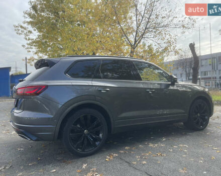 Серый Фольксваген Туарег, объемом двигателя 3 л и пробегом 97 тыс. км за 59400 $, фото 26 на Automoto.ua