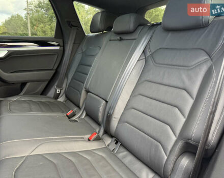 Серый Фольксваген Туарег, объемом двигателя 2.97 л и пробегом 118 тыс. км за 57900 $, фото 32 на Automoto.ua