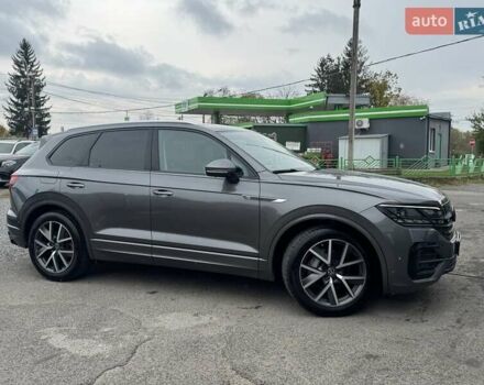 Серый Фольксваген Туарег, объемом двигателя 2.97 л и пробегом 158 тыс. км за 57900 $, фото 31 на Automoto.ua