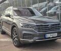 Серый Фольксваген Туарег, объемом двигателя 3 л и пробегом 137 тыс. км за 56900 $, фото 1 на Automoto.ua