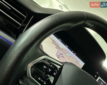 Серый Фольксваген Туарег, объемом двигателя 3 л и пробегом 141 тыс. км за 57999 $, фото 78 на Automoto.ua