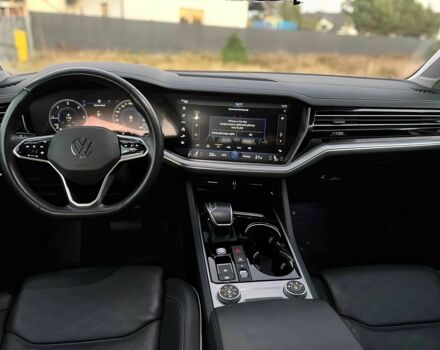 Серый Фольксваген Туарег, объемом двигателя 3 л и пробегом 14 тыс. км за 40000 $, фото 8 на Automoto.ua