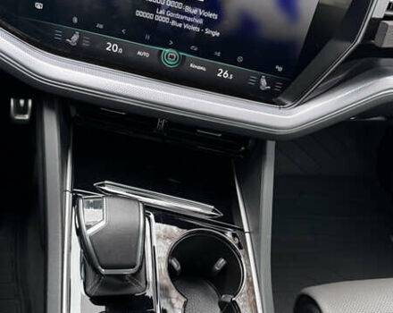 Серый Фольксваген Туарег, объемом двигателя 2.97 л и пробегом 172 тыс. км за 65000 $, фото 19 на Automoto.ua