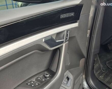 Серый Фольксваген Туарег, объемом двигателя 3 л и пробегом 137 тыс. км за 56900 $, фото 17 на Automoto.ua