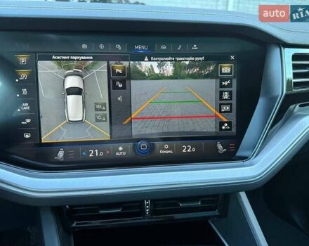 Серый Фольксваген Туарег, объемом двигателя 2.97 л и пробегом 156 тыс. км за 55300 $, фото 44 на Automoto.ua