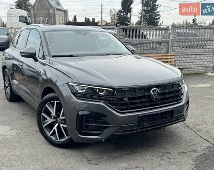 Серый Фольксваген Туарег, объемом двигателя 2.97 л и пробегом 158 тыс. км за 57900 $, фото 42 на Automoto.ua