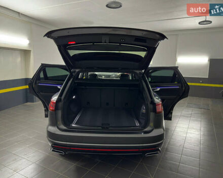 Серый Фольксваген Туарег, объемом двигателя 3 л и пробегом 141 тыс. км за 58999 $, фото 46 на Automoto.ua