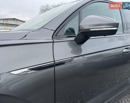 Серый Фольксваген Туарег, объемом двигателя 2.97 л и пробегом 158 тыс. км за 57900 $, фото 82 на Automoto.ua