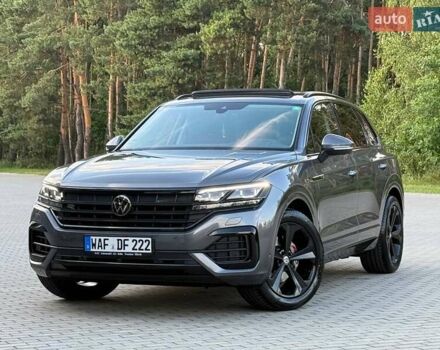 Серый Фольксваген Туарег, объемом двигателя 2.97 л и пробегом 156 тыс. км за 55300 $, фото 23 на Automoto.ua