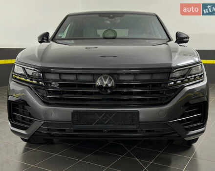 Серый Фольксваген Туарег, объемом двигателя 3 л и пробегом 141 тыс. км за 57999 $, фото 16 на Automoto.ua