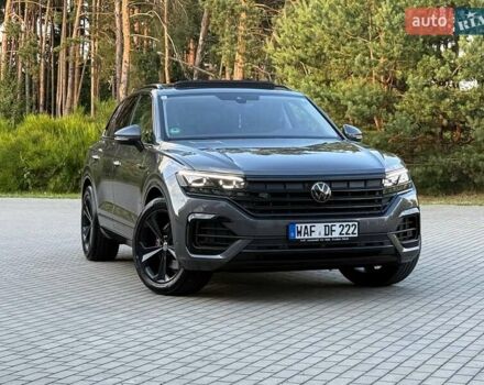 Серый Фольксваген Туарег, объемом двигателя 2.97 л и пробегом 156 тыс. км за 55300 $, фото 16 на Automoto.ua