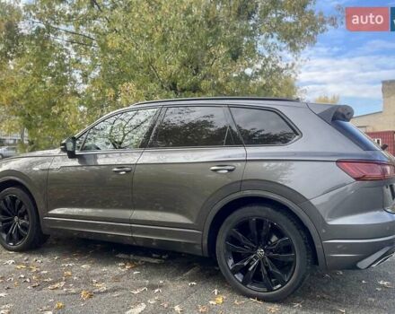 Серый Фольксваген Туарег, объемом двигателя 3 л и пробегом 97 тыс. км за 58999 $, фото 20 на Automoto.ua