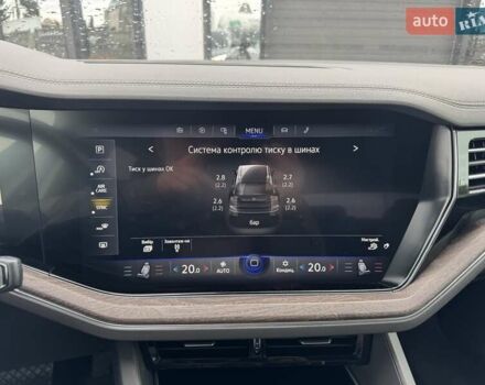 Серый Фольксваген Туарег, объемом двигателя 2.97 л и пробегом 158 тыс. км за 57900 $, фото 10 на Automoto.ua