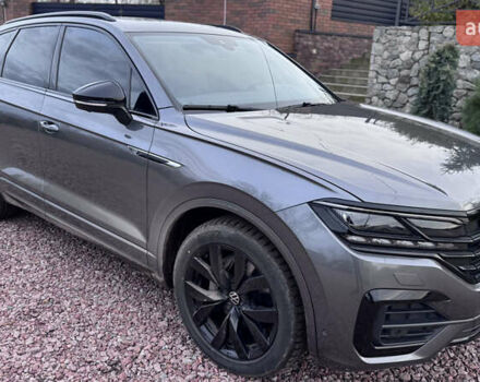 Серый Фольксваген Туарег, объемом двигателя 2.97 л и пробегом 172 тыс. км за 65000 $, фото 30 на Automoto.ua
