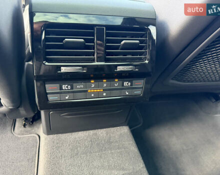 Серый Фольксваген Туарег, объемом двигателя 2.97 л и пробегом 118 тыс. км за 57900 $, фото 33 на Automoto.ua