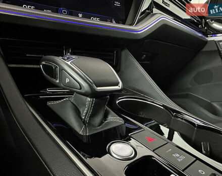 Серый Фольксваген Туарег, объемом двигателя 3 л и пробегом 141 тыс. км за 58999 $, фото 86 на Automoto.ua