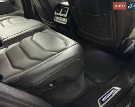 Серый Фольксваген Туарег, объемом двигателя 3 л и пробегом 141 тыс. км за 58999 $, фото 56 на Automoto.ua