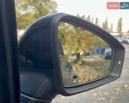 Серый Фольксваген Туарег, объемом двигателя 3 л и пробегом 97 тыс. км за 58999 $, фото 19 на Automoto.ua