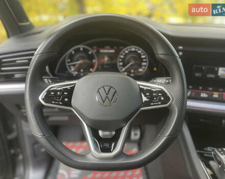 Серый Фольксваген Туарег, объемом двигателя 3 л и пробегом 97 тыс. км за 59400 $, фото 30 на Automoto.ua