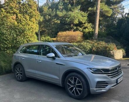 Серый Фольксваген Туарег, объемом двигателя 2.97 л и пробегом 8 тыс. км за 64000 $, фото 1 на Automoto.ua