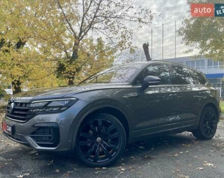 Серый Фольксваген Туарег, объемом двигателя 3 л и пробегом 97 тыс. км за 58999 $, фото 9 на Automoto.ua